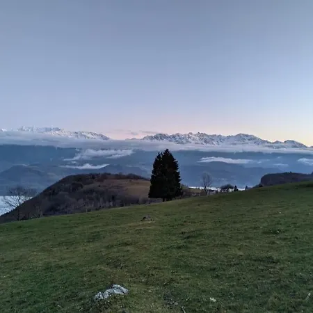 Maison Familiale En Montagne Avec Vue Merveilleuse Sur Le Massif De Belledonne Holiday home *