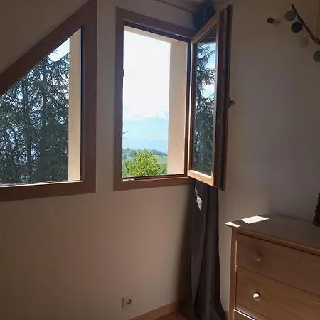 Holiday home Maison Familiale En Montagne Avec Vue Merveilleuse Sur Le Massif De Belledonne Saint-Bernard (Isere)